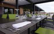 Restaurant 5 ibis Styles Montargis Arboria Hotel