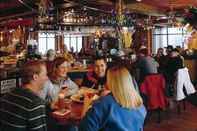 Bar, Cafe and Lounge The Inn at Snowshoe