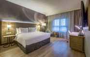 Kamar Tidur 3 Radisson Hotel & Convention Centre Johannesburg, O.R. Tambo