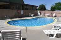 Swimming Pool Quality Inn & Suites Okanogan - Omak