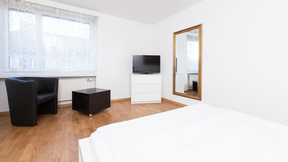 ห้องนอน Swiss Star Apartments Aemtlerstrasse