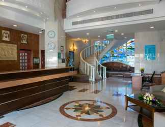 Lobby 2 Ramada by Wyndham Beach Hotel Ajman