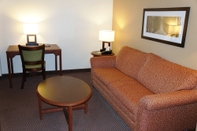 Common Space AmericInn by Wyndham Two Harbors Near Lake Superior