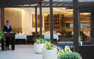 ร้านอาหาร 2 Courtyard by Marriott Bhopal