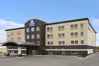 Exterior 4 Days Inn & Suites by Wyndham Winnipeg Airport Manitoba