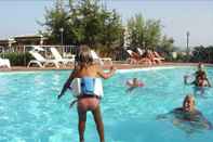 Swimming Pool Residence la Chimera