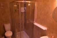 Toilet Kamar Station Hotel