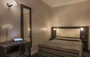 Kamar Tidur 5 Grand Hotel Leveque