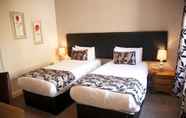 Kamar Tidur 2 The Three Horseshoes Hotel