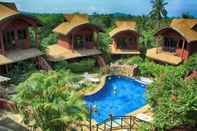 Kolam Renang Wazzah Resort