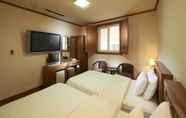 Kamar Tidur 6 Noble Hotel