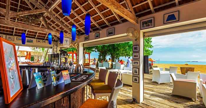 Bar, Cafe and Lounge Calamander Unawatuna Beach