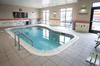 Swimming Pool Fairfield Inn & Suites Moscow