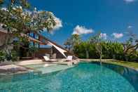 Swimming Pool The Layar Designer Villas and Spa