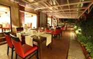 Restaurant 7 Deltin Suites