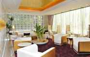Lobi 4 Monarch Skyline Hotel