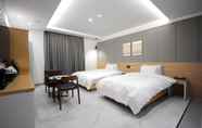 Kamar Tidur 4 Hound Hotel Gijang