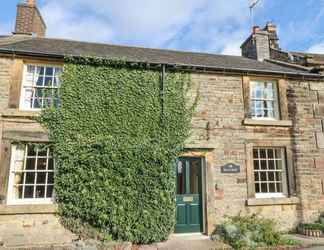 Exterior 2 Beautiful 3-bed House in Longnor Near Buxton