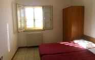 Bedroom 4 Triple Room for Rent With Private Bathroom in Molise - Wifi