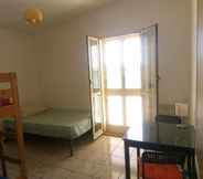 Bilik Tidur 5 Triple Room for Rent With Private Bathroom in Molise - Wifi