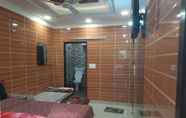 Others 5 Luxury Private Flat In Lajpat Nagar With Attached Kitchen Kitchen 92,121,74700