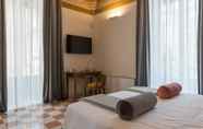 Kamar Tidur 6 1940 Luxury Accommodations by Wonderful Italy