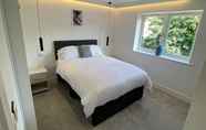 Kamar Tidur 6 Modern 2 Bed 2 Bath Flat