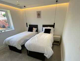 Kamar Tidur 2 Modern 2 Bed 2 Bath Flat