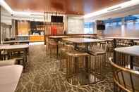 Bar, Cafe and Lounge SpringHill Suites by Marriott Kenosha