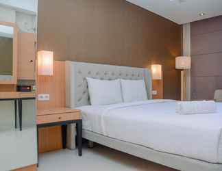 Kamar Tidur 2 Comfy and Modern Studio Apartment at Elpis Residence