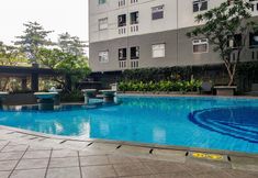 Swimming Pool 4 Stylish and Convenient Studio Green Pramuka Apartment