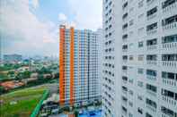 Luar Bangunan Chic and Cozy 2BR Apartment at Green Pramuka City