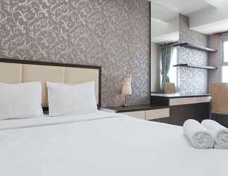 Kamar Tidur 2 Cozy Living 1BR + 1 Apartment at Seasons City