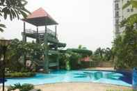 Kolam Renang Cozy Living 1BR + 1 Apartment at Seasons City