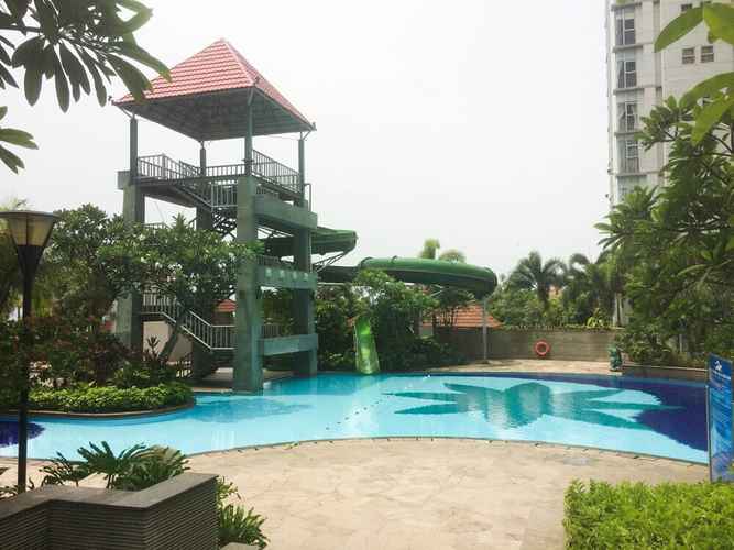 SWIMMING_POOL Strategic 2BR Apartment with Workspace @ Season City
