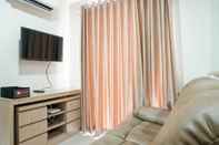 Kamar Tidur Contemporary Style & Family 2BR Apartment Belmont Residence Puri