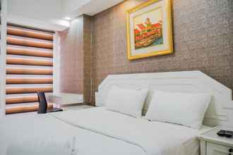 Kamar Tidur 4 Minimalist Studio Apartment with City View at M-Town Residence