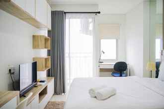 Bedroom 4 Best Location Studio Apartment at Springwood Residence