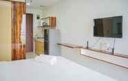 ห้องนอน 5 Comfort and Relax Studio Apartment at Springwood Residence