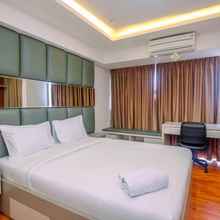 Kamar Tidur 4 Cozy Studio Apartment at H Residence near MT Haryono