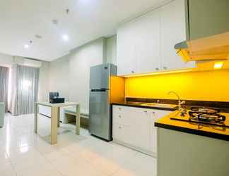 Kamar Tidur 2 Spacious and Comfy 2BR Nifarro Park Apartment