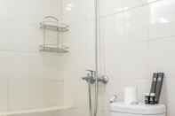 In-room Bathroom Modern and Relax 2BR @ Bassura City Apartment