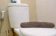 Toilet Kamar 7 Beautiful and Cozy 2BR above Mall at Bassura City Apartment