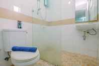 In-room Bathroom Elegant Studio Apartment @ Metropark Condominium Jababeka