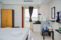 Kamar Tidur Simply Minimalist Studio at Green Park View Apartment