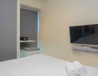 Kamar Tidur 2 Best Studio Room with Wall Bed Tifolia Apartment