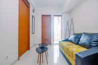 Ruang Umum Minimalist 2BR Apartment at Green Park View