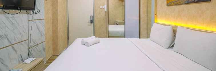 Bedroom Elegant Studio (No Kitchen) Apartment at Green Bay Pluit