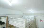 Kamar Tidur 6 Compact and Scenic Studio Room Green Bay Pluit Apartment