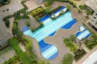 Swimming Pool Compact and Scenic Studio Room Green Bay Pluit Apartment
